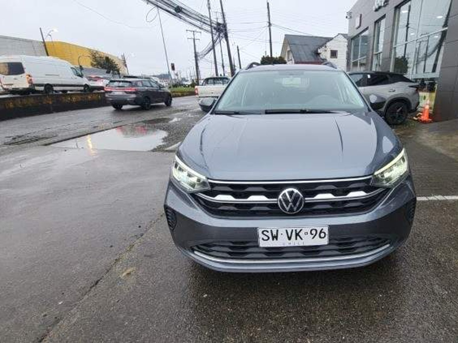 Volkswagen Nivus 1.0 Tsi Comfortline 4x2 At 5p 2023 - Foto 2 de 5