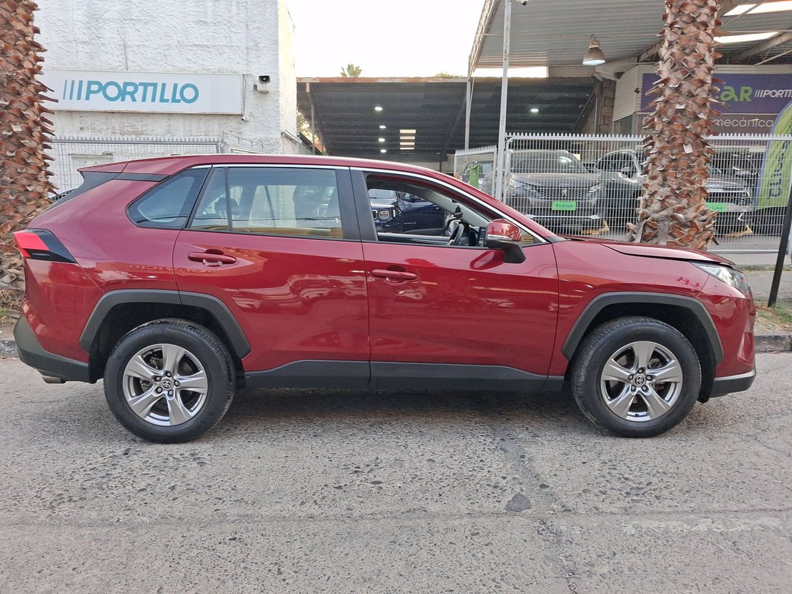 Toyota Rav 4 2.0 Le 4x2 Cvt At 5p 2024 - Imagen 8 de 8