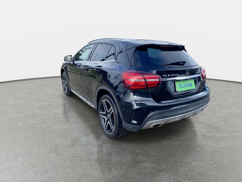 Mercedes-Benz Gla 250 2.0 4matic 4x4 At 5p 2019 - Imagen 5 de 8