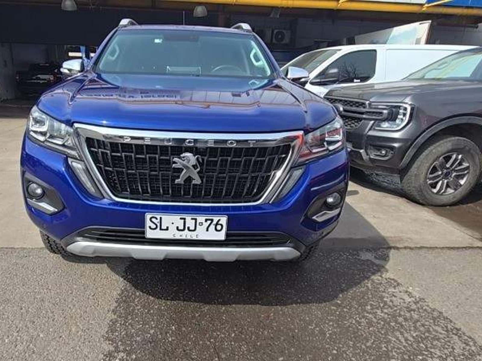 Peugeot Landtrek 2.4 Action4 Thp 4x4 210 Hp At 4p 2023 - Foto 2 de 5
