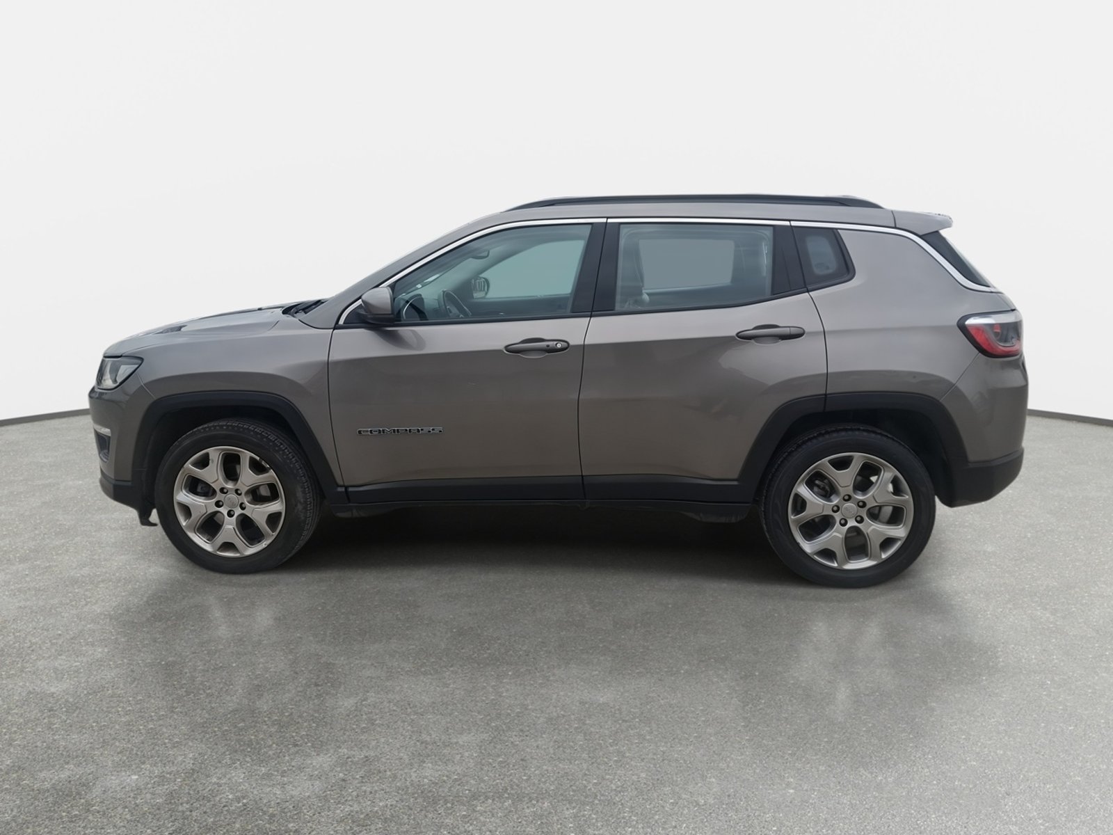 Jeep Compass 2.4 Longitude 4x2 Radio 7 At 5p 2021 - Foto 4 de 8