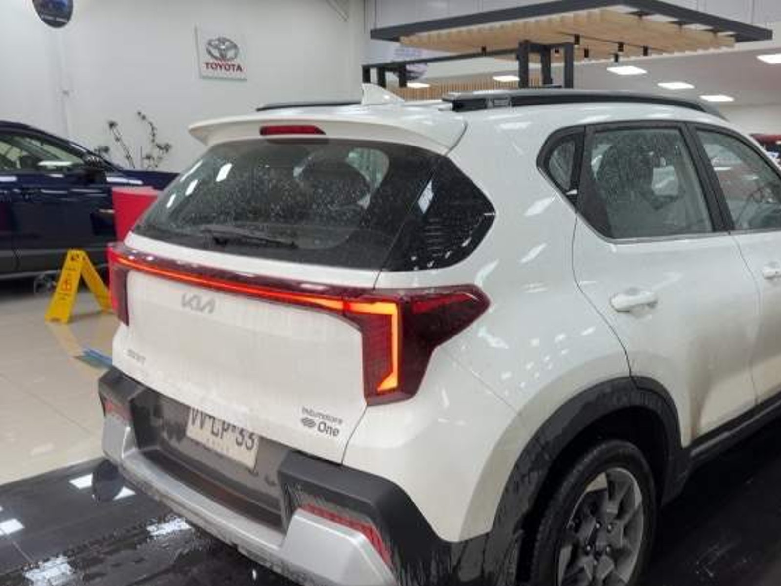 Kia Sonet 1.5 Ex Full 4x2 Ivt At 5p 2026 - Foto 4 de 5