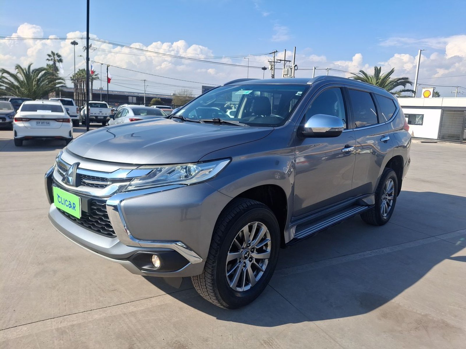 Mitsubishi Montero Sport 2.4 Diesel 4x2 Mt 5p 2020 - Foto 3 de 8