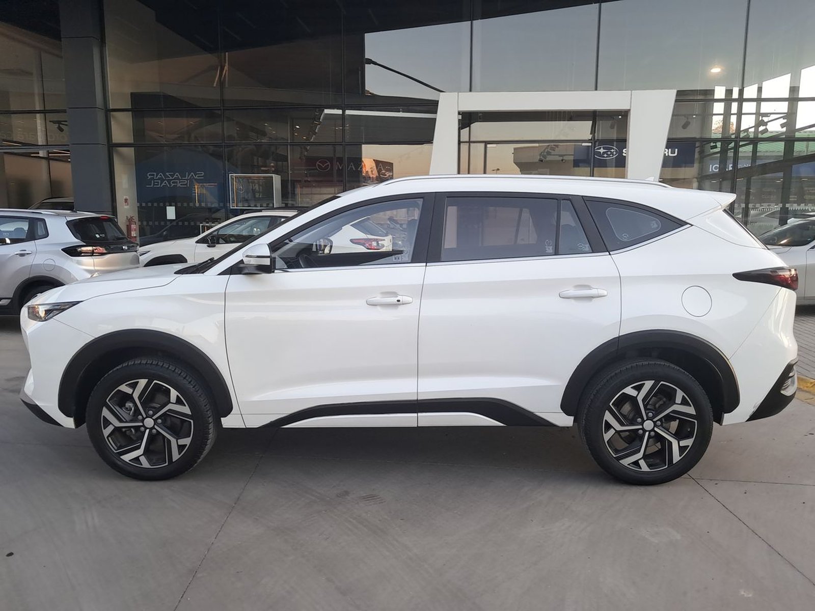 Jac Js8 1.5 Luxury Se 4x2 6mt 5p 2023 - Foto 4 de 8