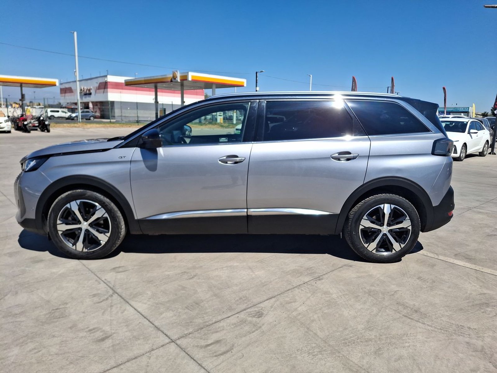 Peugeot 5008 1.5 Gt Bluehdi 4x2 130 Eat8 5p 2022 - Foto 4 de 8