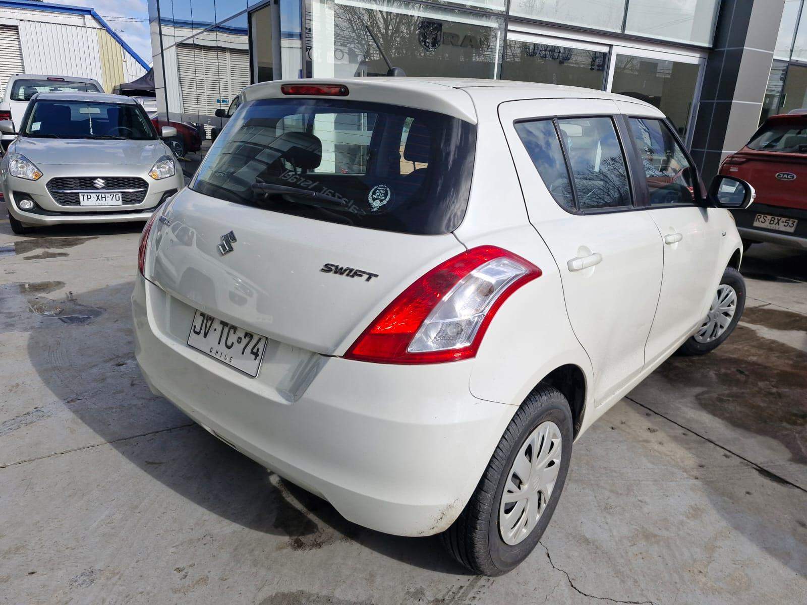 Suzuki Swift 1.2 Gl 4x2 Hb Ac Mt 5p 2017 - Foto 4 de 8