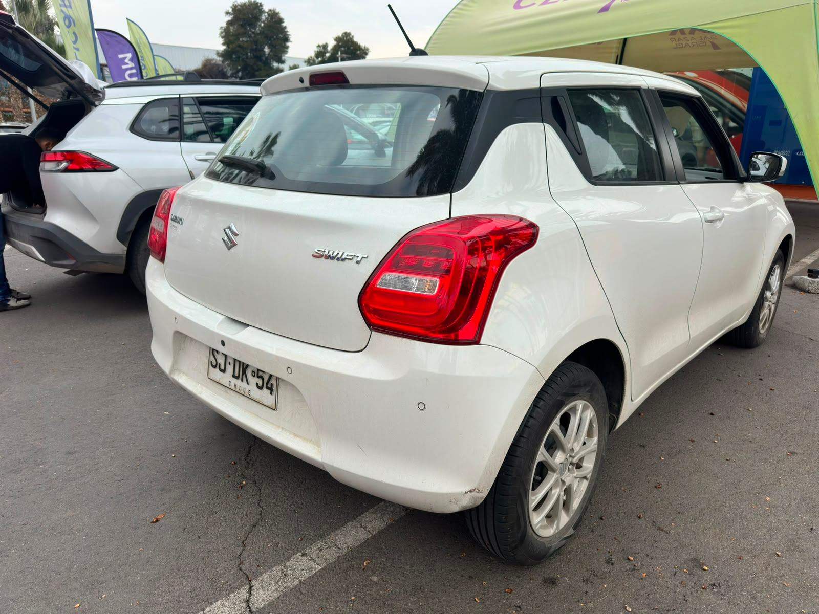 Suzuki Swift 1.2 Gl Sport 4x2 Hb Mt 5p 2023 - Foto 3 de 4
