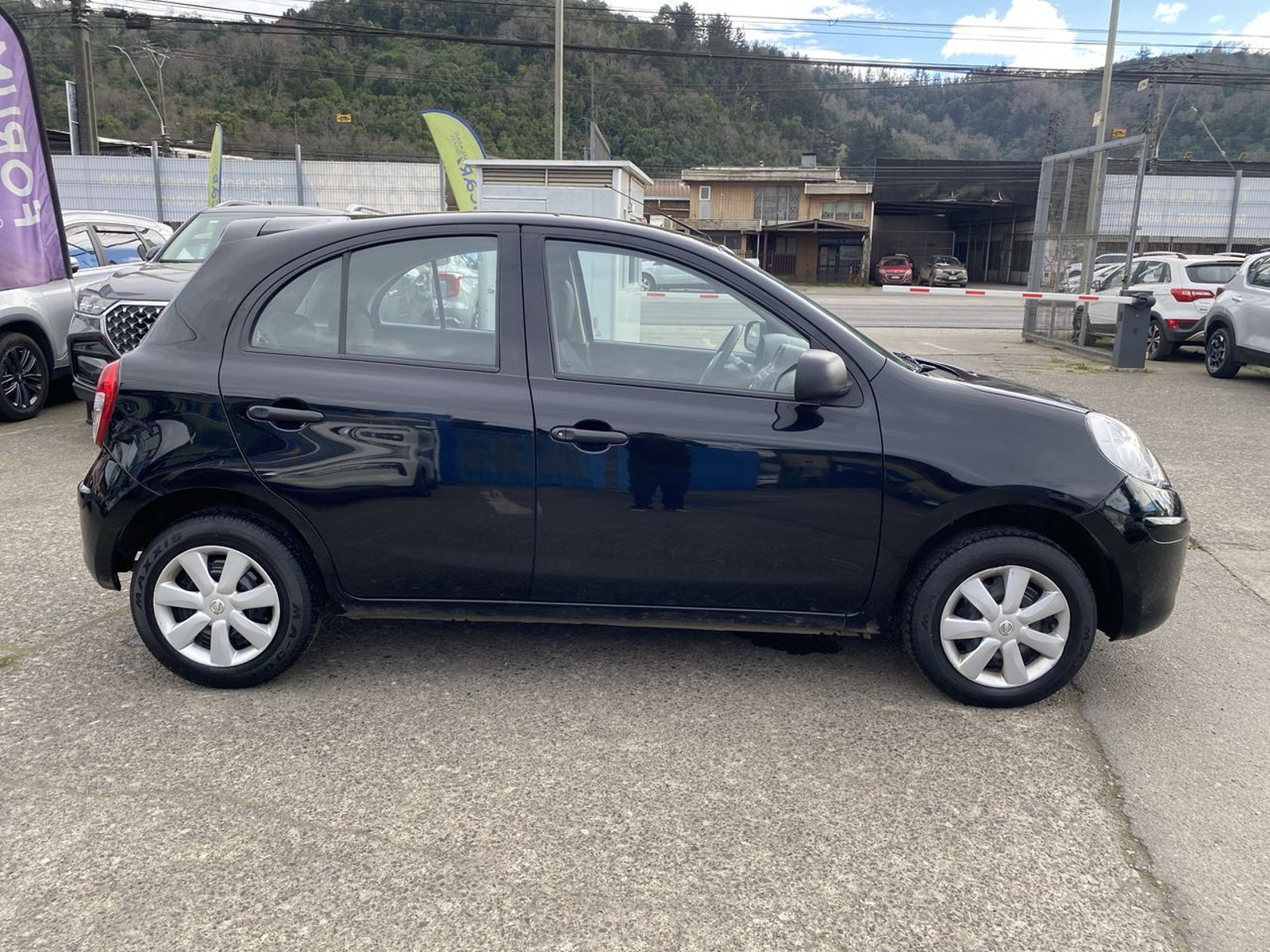 Nissan March 1.6 Active 4x2 Mt 5p 2016 - Imagen 8 de 8