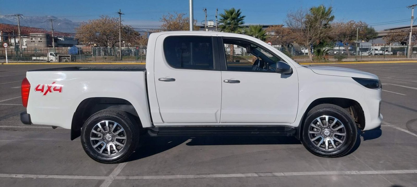 Foton G7 2.0 Ultimate Diesel 4x4 Euro6 At 4p 2025 - Foto 3 de 8