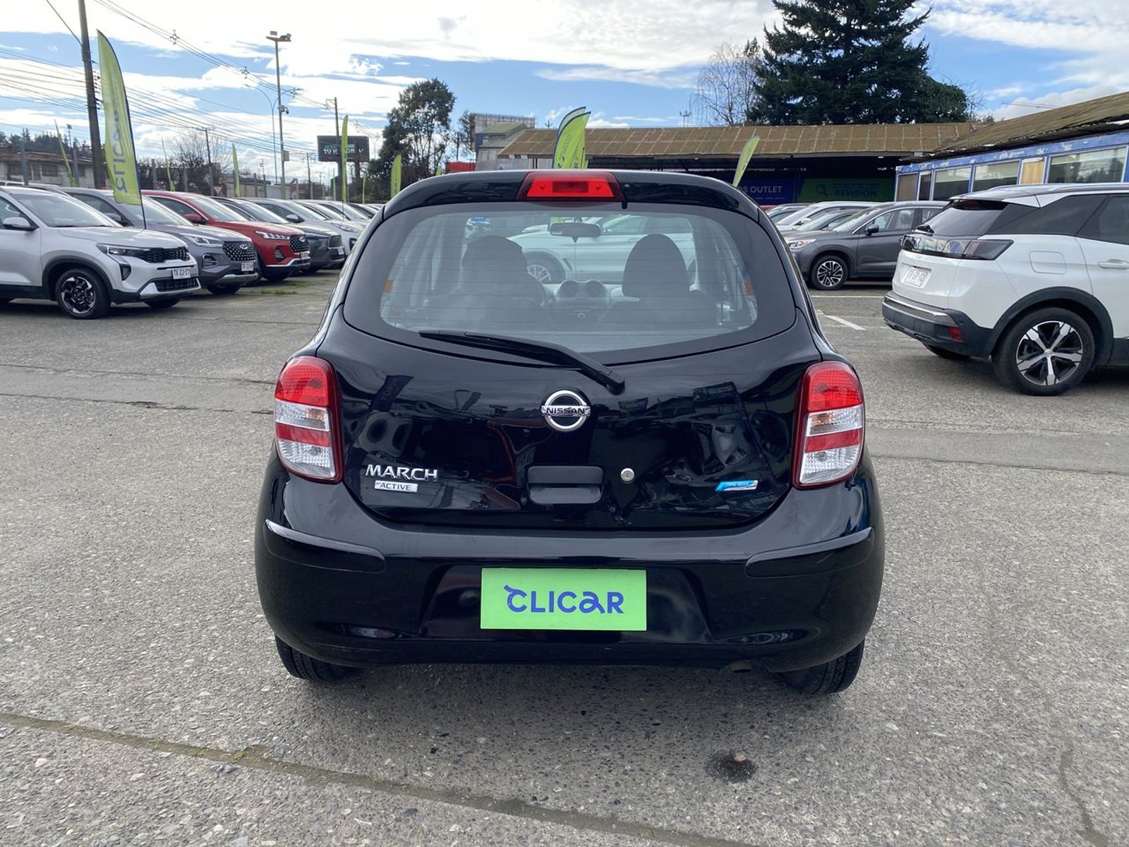 Nissan March 1.6 Active 4x2 Mt 5p 2016 - Imagen 6 de 8