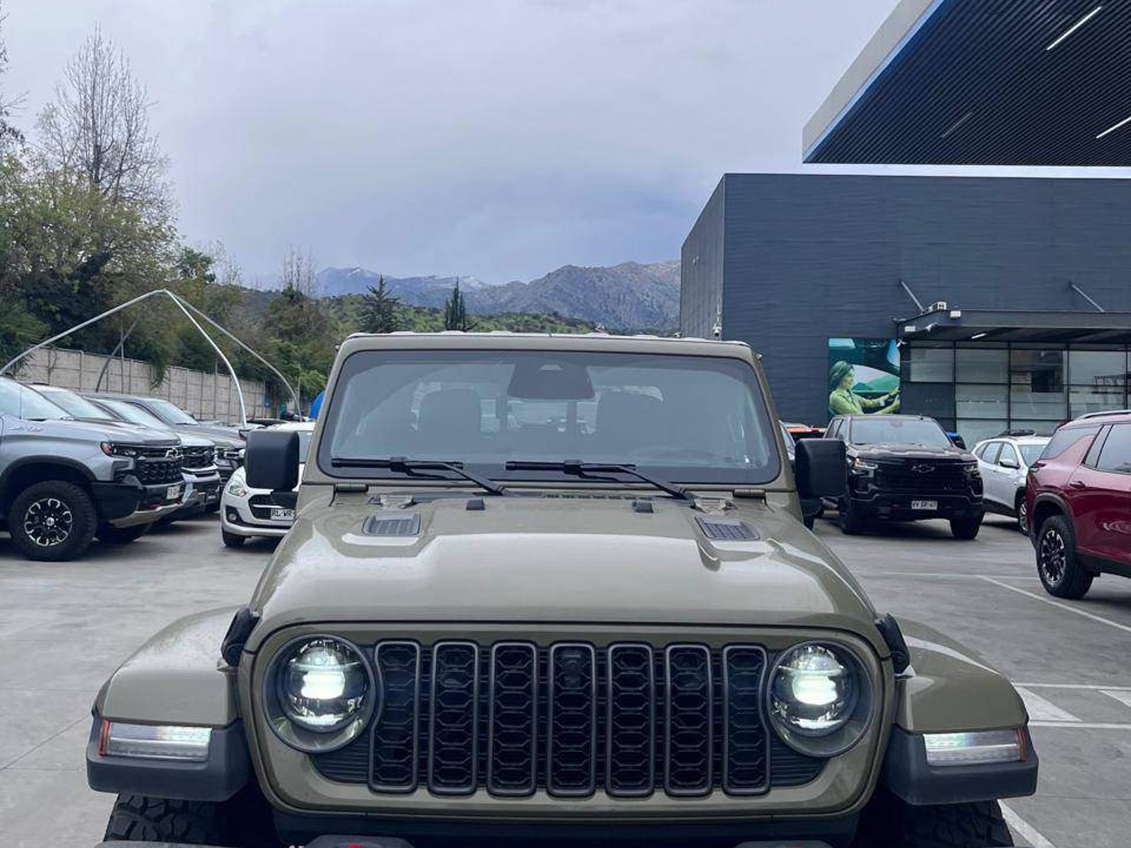 Jeep Gladiator 3.6 Rubicon 4x4 Dob. Cab. At 4p 2026 - Foto 2 de 5