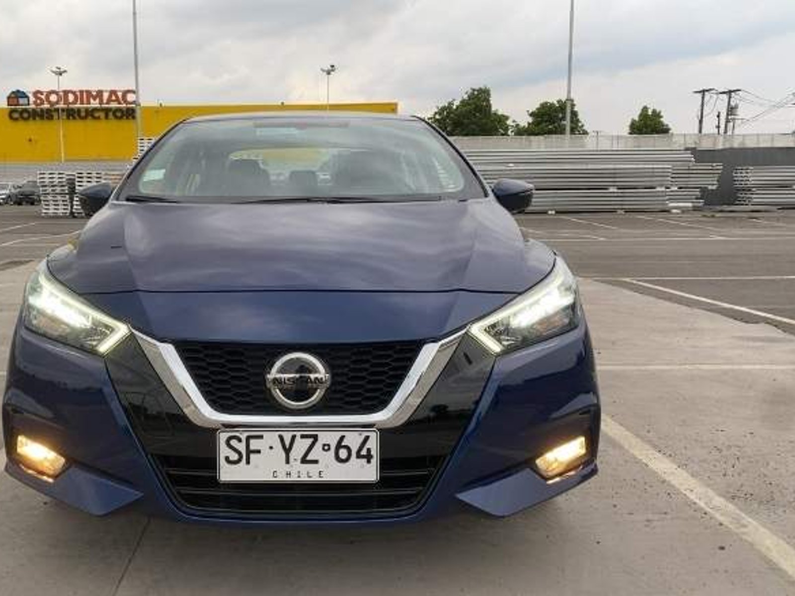 Nissan Versa 1.6 Exclusive 4x2 Cvt At 4p 2023 - Foto 2 de 5