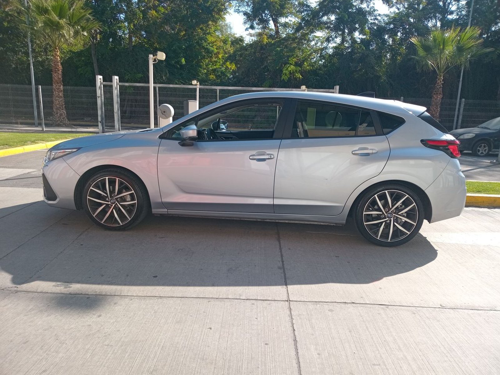 Subaru Impreza 2.0 Touring Es Hk Awd Cvt At 5p 2025 - Foto 4 de 8