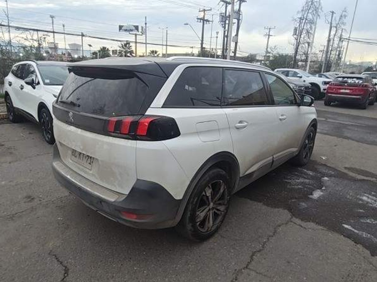 Peugeot 5008 1.5 Allure Pack Bluehdi 130 4x2 Eat8 5p 2023 - Foto 4 de 5