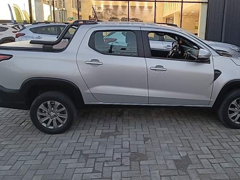 RAM 700 1.4 Bighorn 4x2 Dob. Cab. Mt 4p 2023 - Imagen 3 de 5