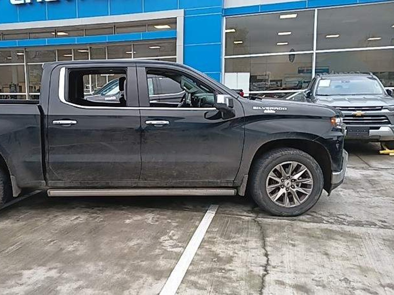 Chevrolet Silverado 5.3 Ltz 4x2 At 4p 2022 - Foto 3 de 5