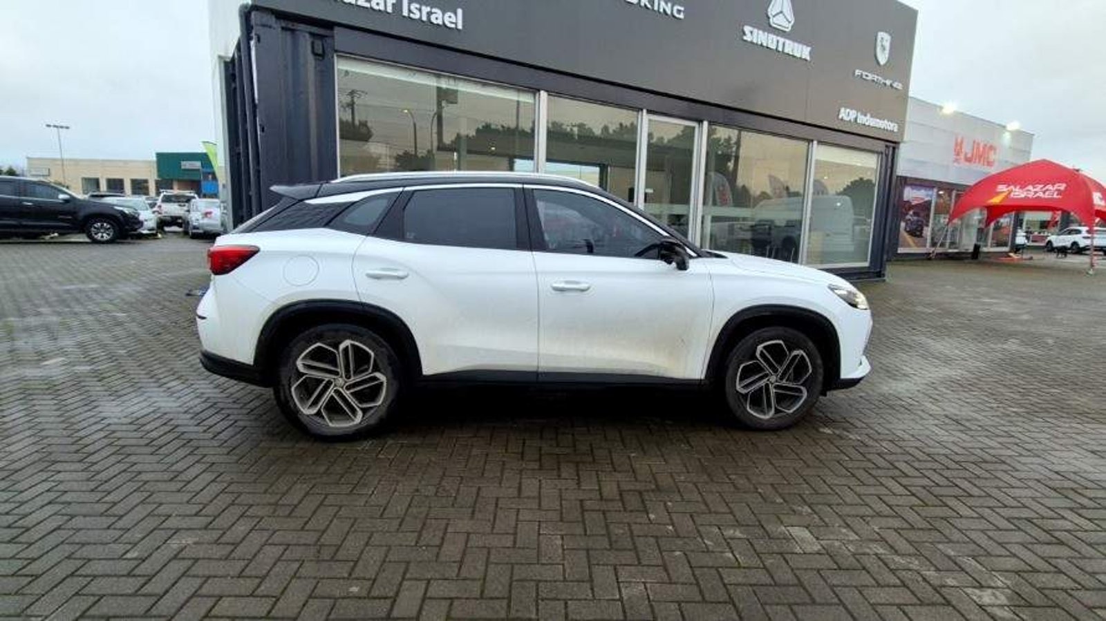 Mg One 1.5t Dlx 4x2 Cvt At 5p 2023 - Foto 3 de 8