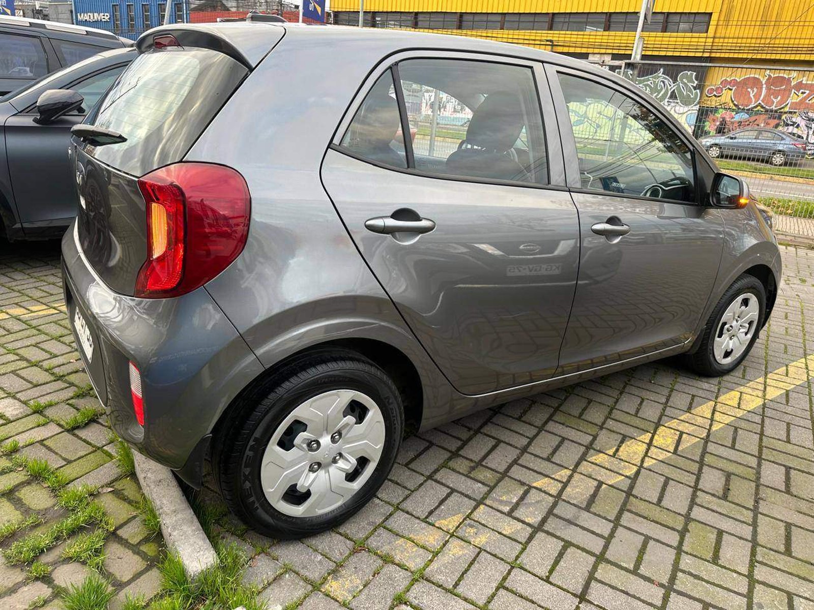 Kia Morning 1.2 Ex 4x2 Hb Ac 5mt 5p 2023 - Foto 4 de 8