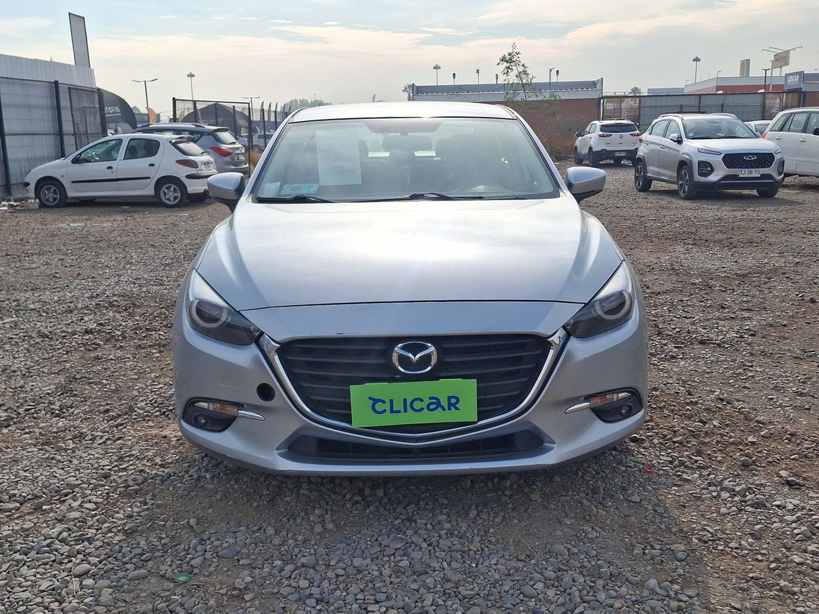 Mazda 3 2.0 V 4x2 Sedan 6mt 4p 2019 - Foto 2 de 8