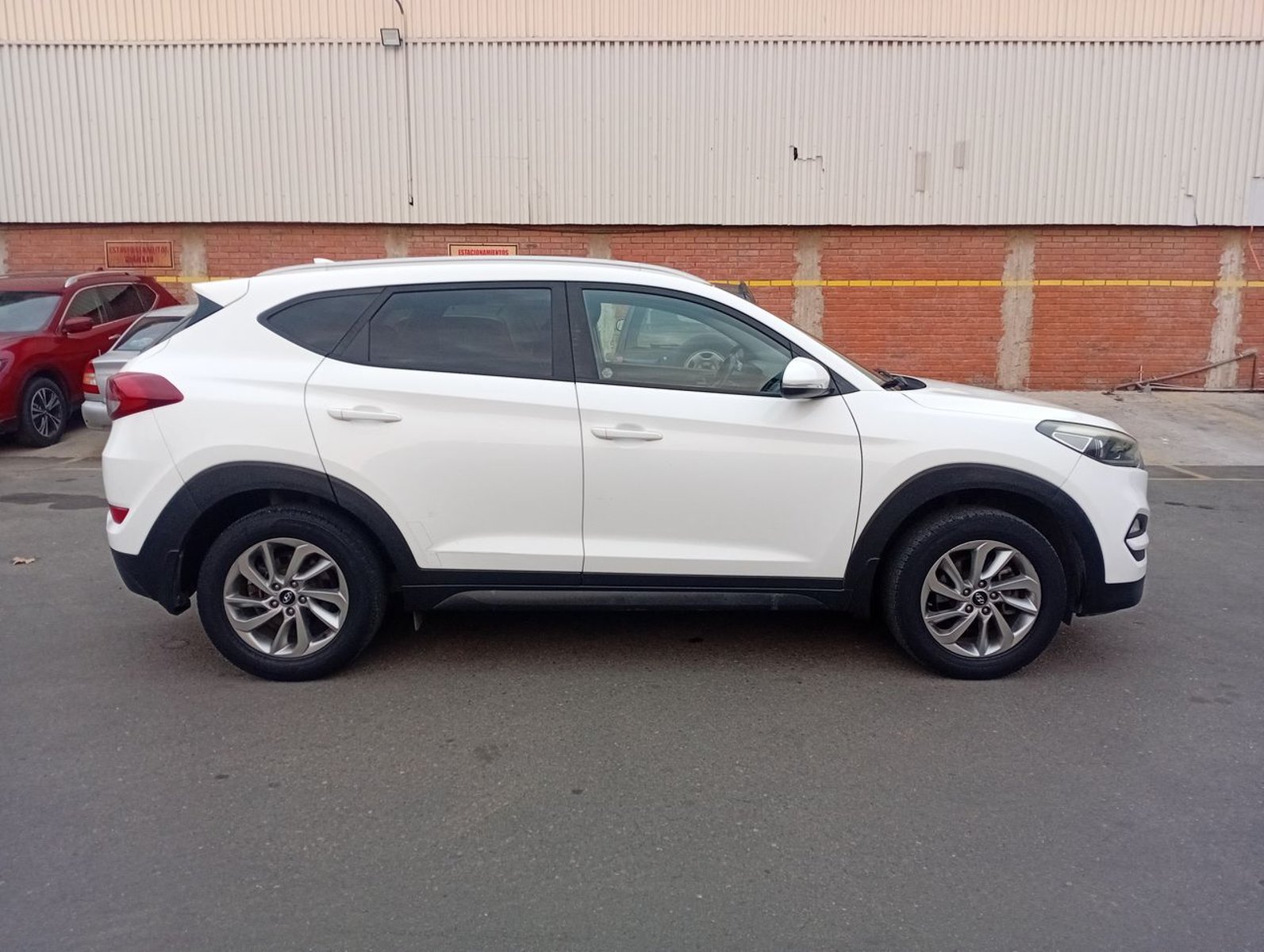 Hyundai Tucson 2.0 Gl Advance Nav 4x2 6at 5p 2017 - Imagen 8 de 8
