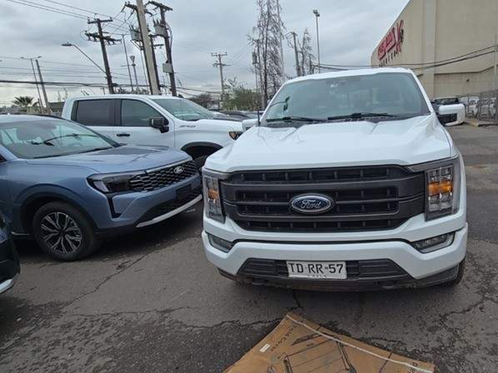 Ford F-150 5.0 Lariat Sport Cc Dob. Cab. 4x4 At 4p 2024 - Foto 2 de 5