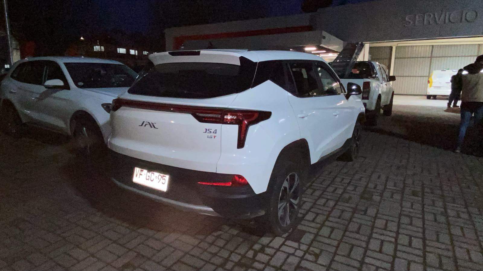 JAC Js4 1.5 Luxury 4x2 Mt 5p 2025 - Imagen 3 de 4