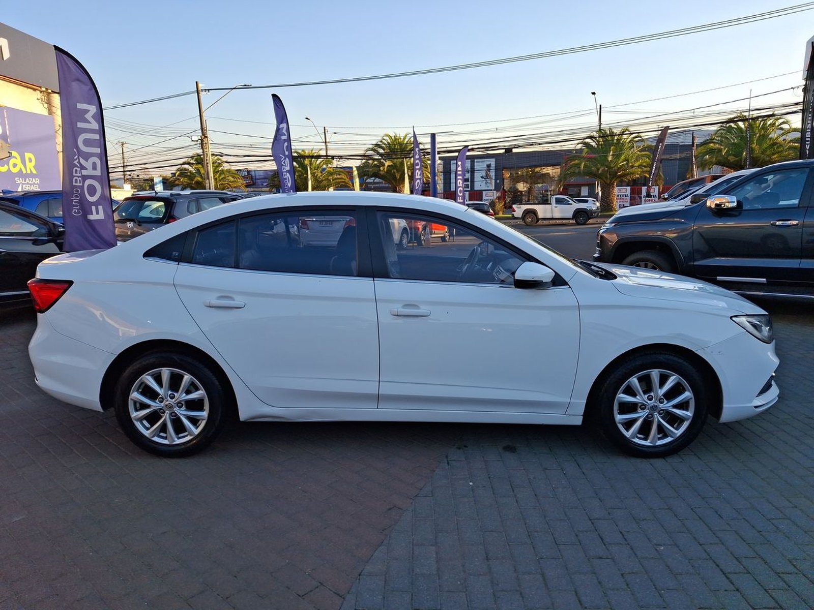 Mg Mg 5 1.5 Com 2wd Mt 4p 2025 - Imagen 8 de 8