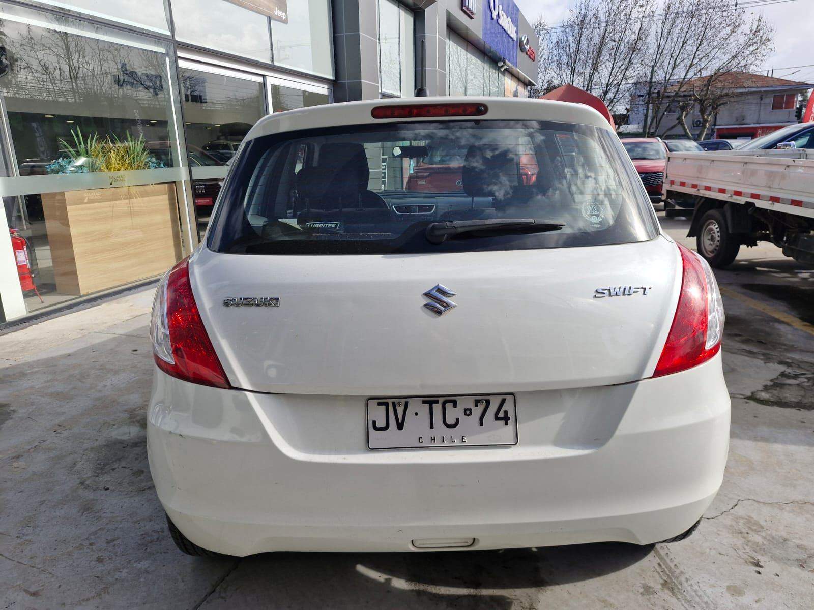 Suzuki Swift 1.2 Gl 4x2 Hb Ac Mt 5p 2017 - Foto 5 de 8