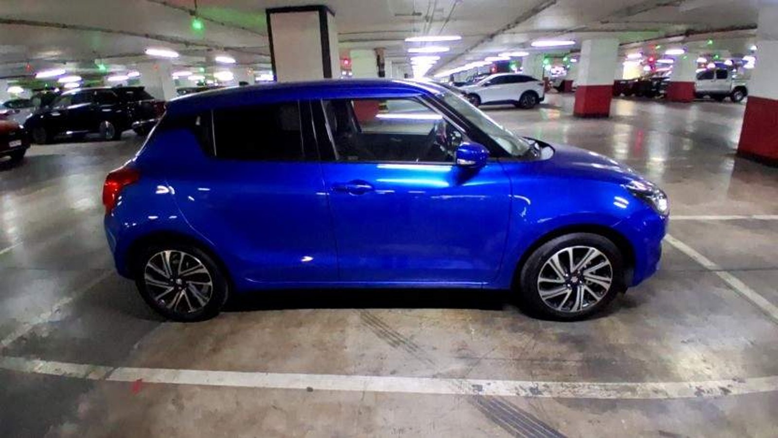 Suzuki Swift 1.2 Gl Sport 4x2 Hb Amt At 5p 2023 - Foto 3 de 8