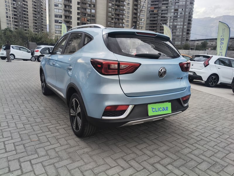 MG Mg Zs Ev Dlx 4x2 At 5p 2022 - Imagen 5 de 8