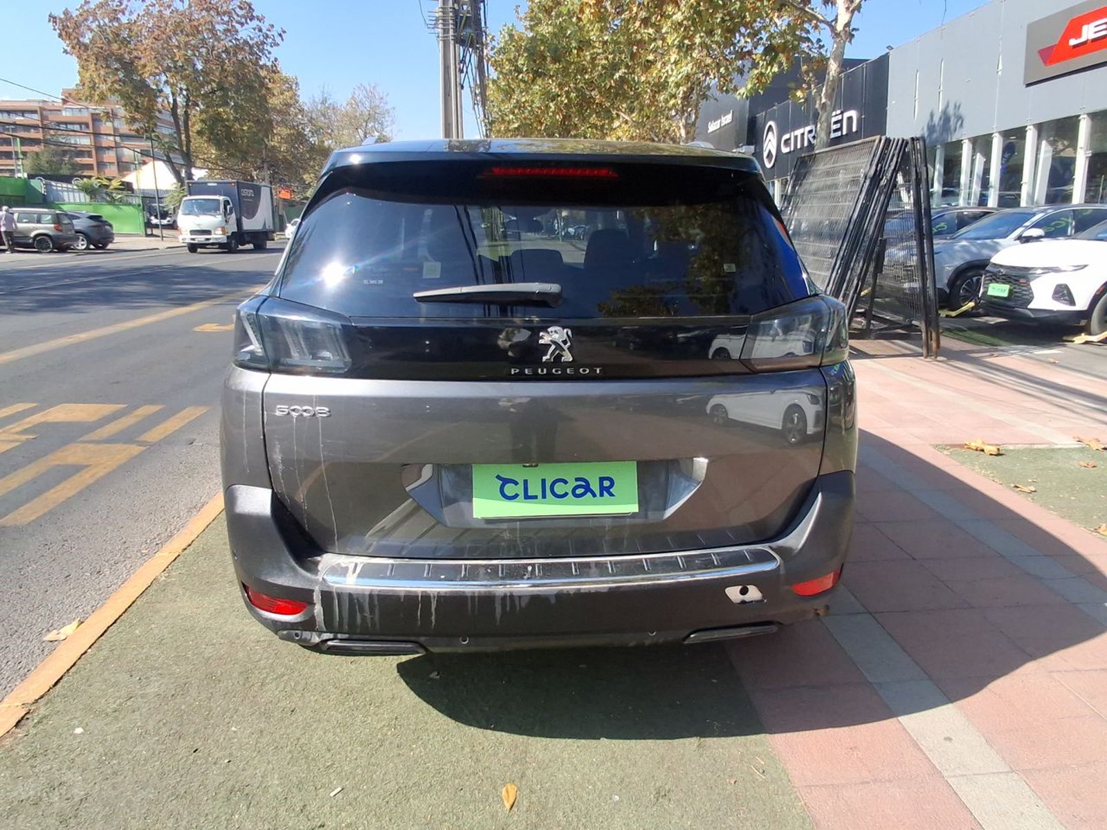 Peugeot 5008 1.5 Allure Pack Bluehdi 130 4x2 Eat8 5p 2024 - Imagen 6 de 8
