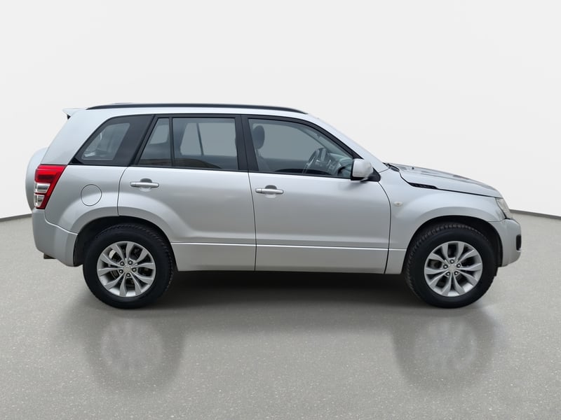 Suzuki Grand Nomade 2.4 Glx Sport 4x2 At 5p 2017 - Imagen 8 de 8
