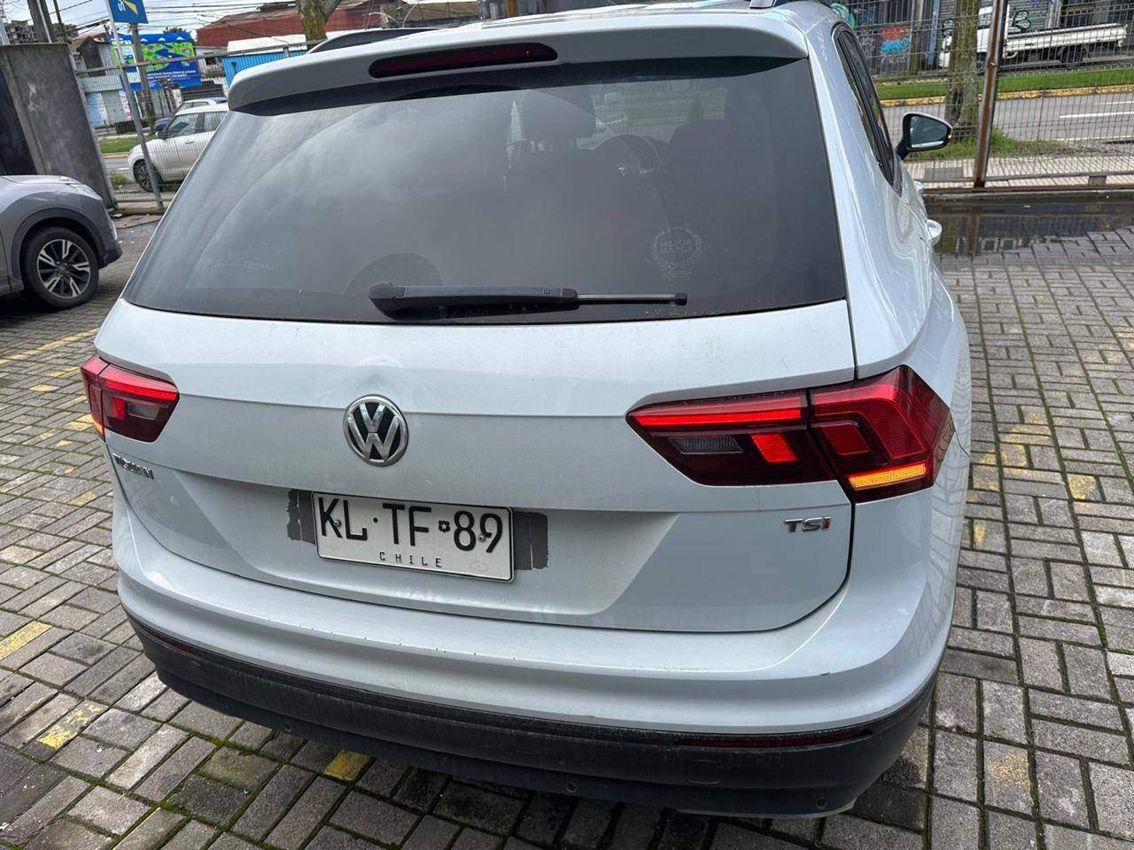 Volkswagen Tiguan 1.4 Tsi Comfortline 4x2 At 5p 2018 - Foto 5 de 5