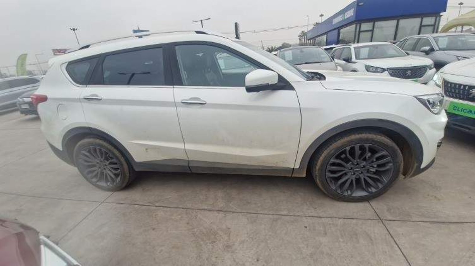 Jetour X70 1.5t Lux 4x2 At 5p 2024 - Imagen 3 de 5