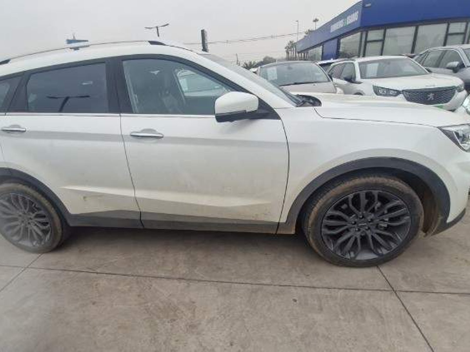 Jetour X70 1.5t Lux 4x2 At 5p 2024 - Foto 3 de 5