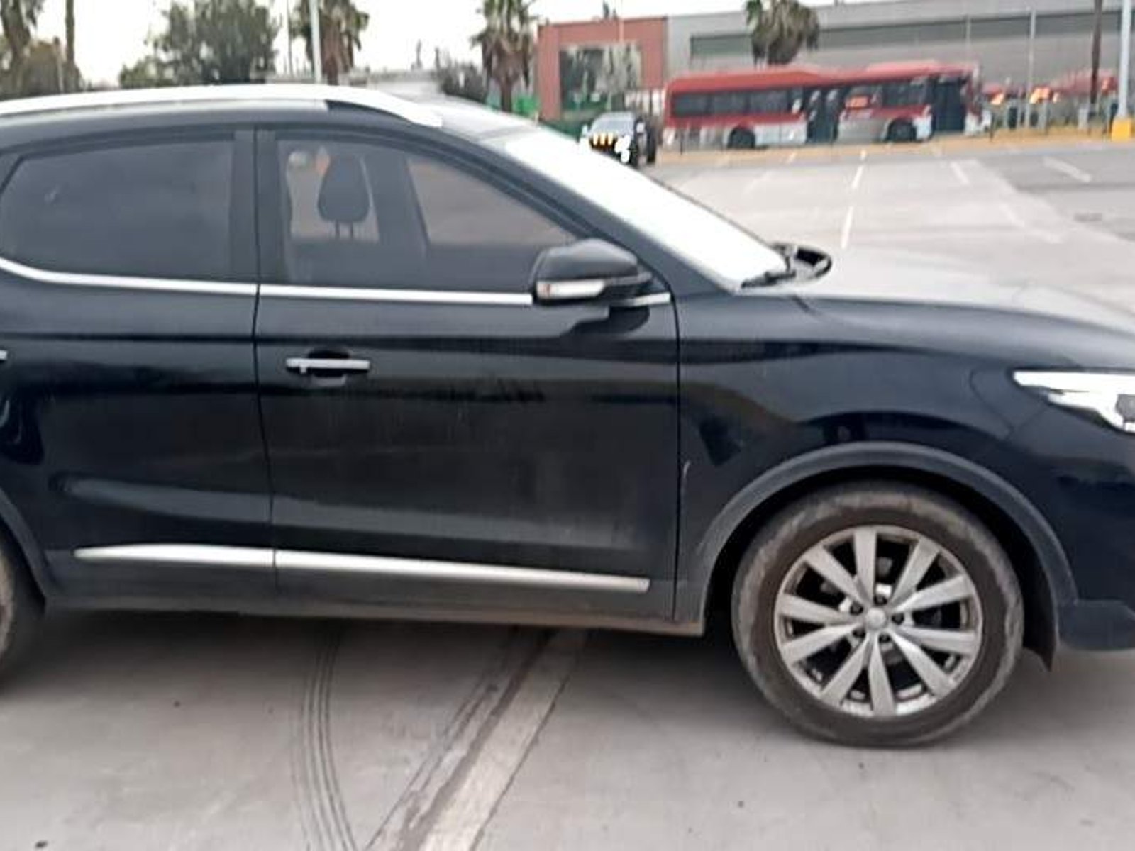 MG Mg Zx 1.5 Com 4x2 Mt 5p 2023 - Foto 3 de 5