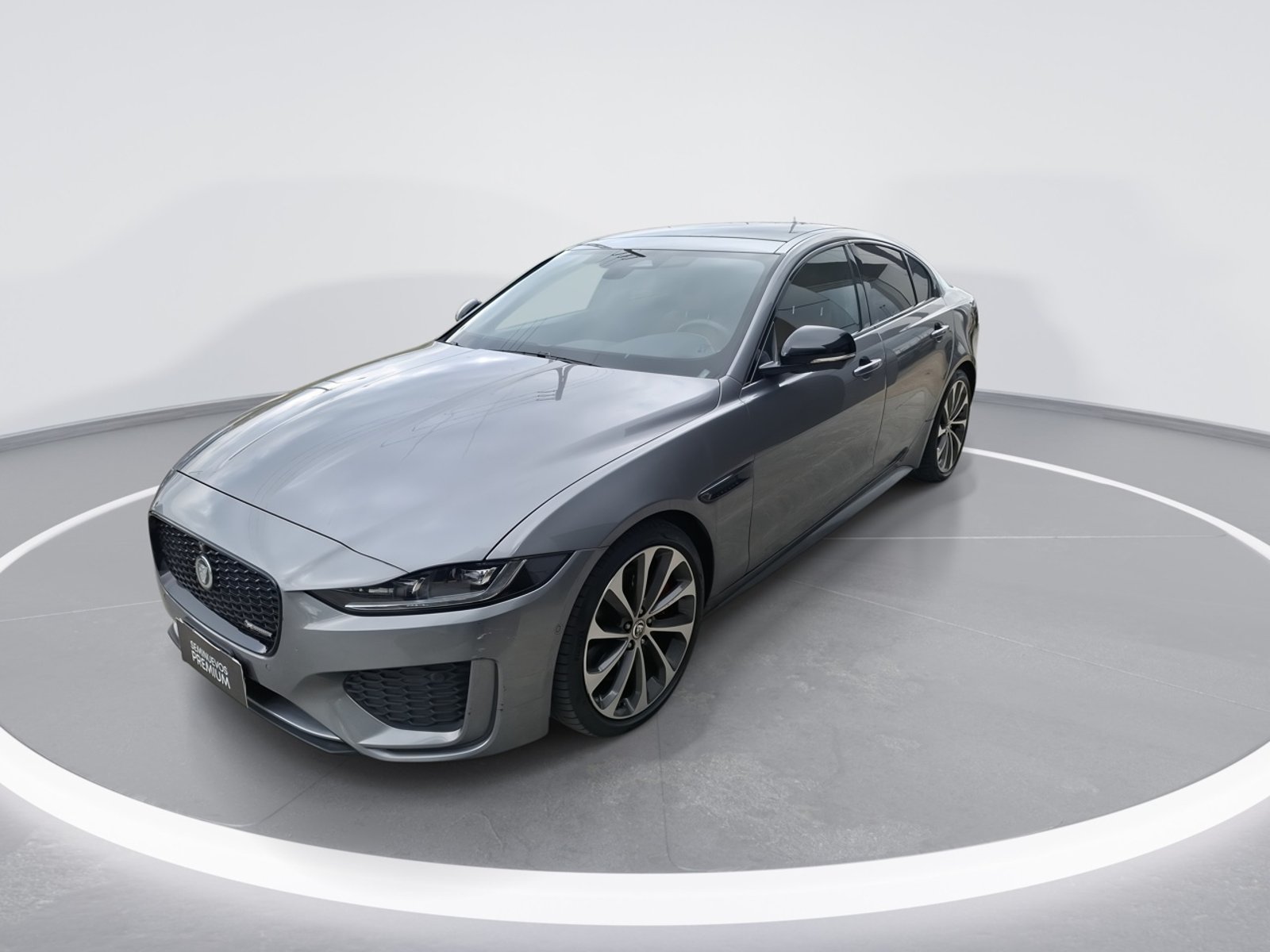 Jaguar Xe 2.0 R Dynamic S Rwd 4x2 250hp At 4p 2024 - Foto 3 de 8
