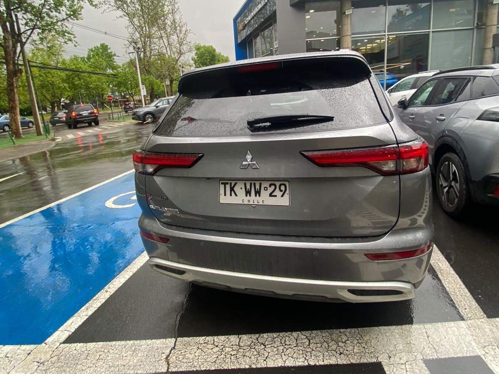 Mitsubishi Outlander 2.5 Glx N 4x2 At 5p 2024 - Foto 5 de 5