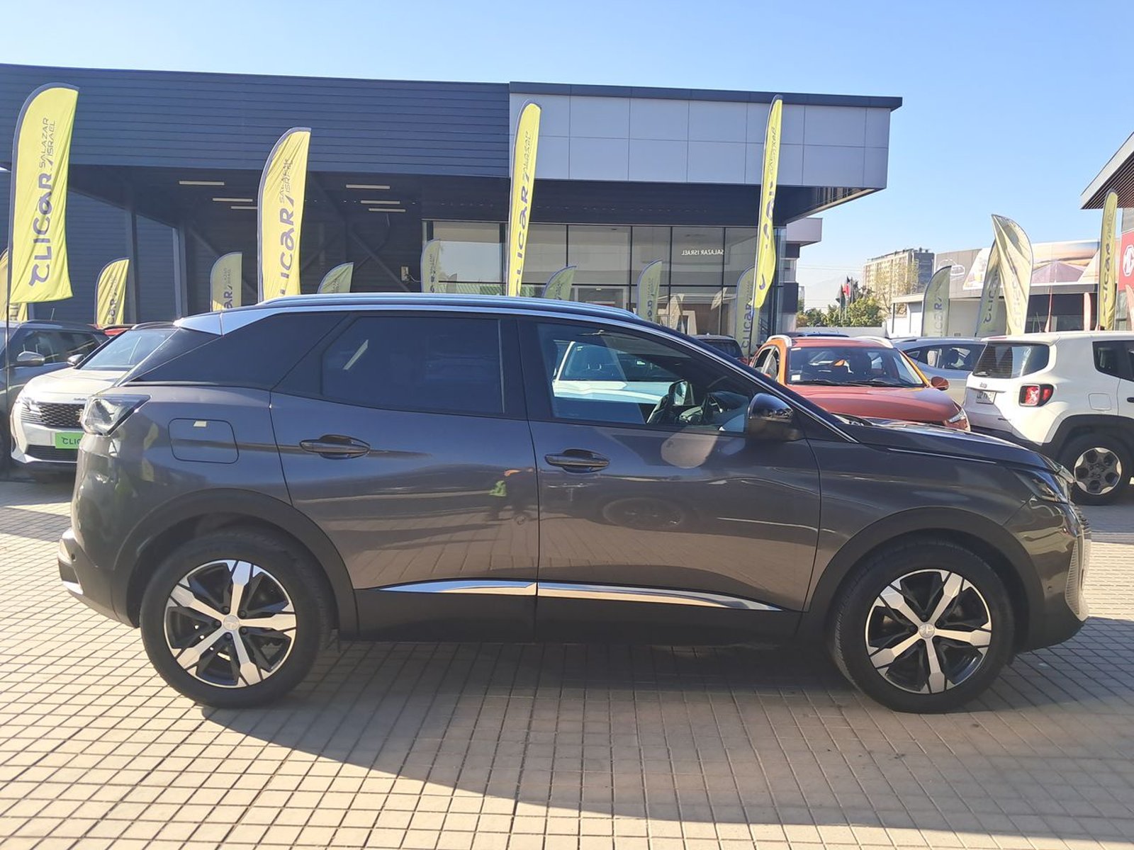 Peugeot 3008 1.5 Allure Pack Bluehdi 130 4x2 Eat8 5p 2024 - Imagen 8 de 8