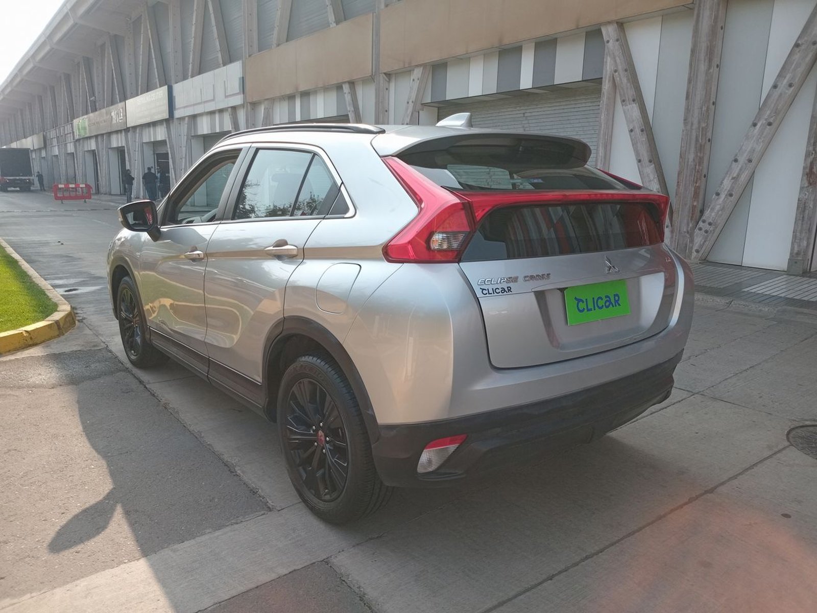 Mitsubishi Eclipse Cross 1.5 Rx 4x2 Mt 5p 2020 - Foto 5 de 8