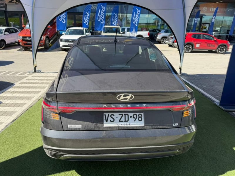 Hyundai Accent 1.5 Plus 4x2 At 4p 2026 - Imagen 5 de 5