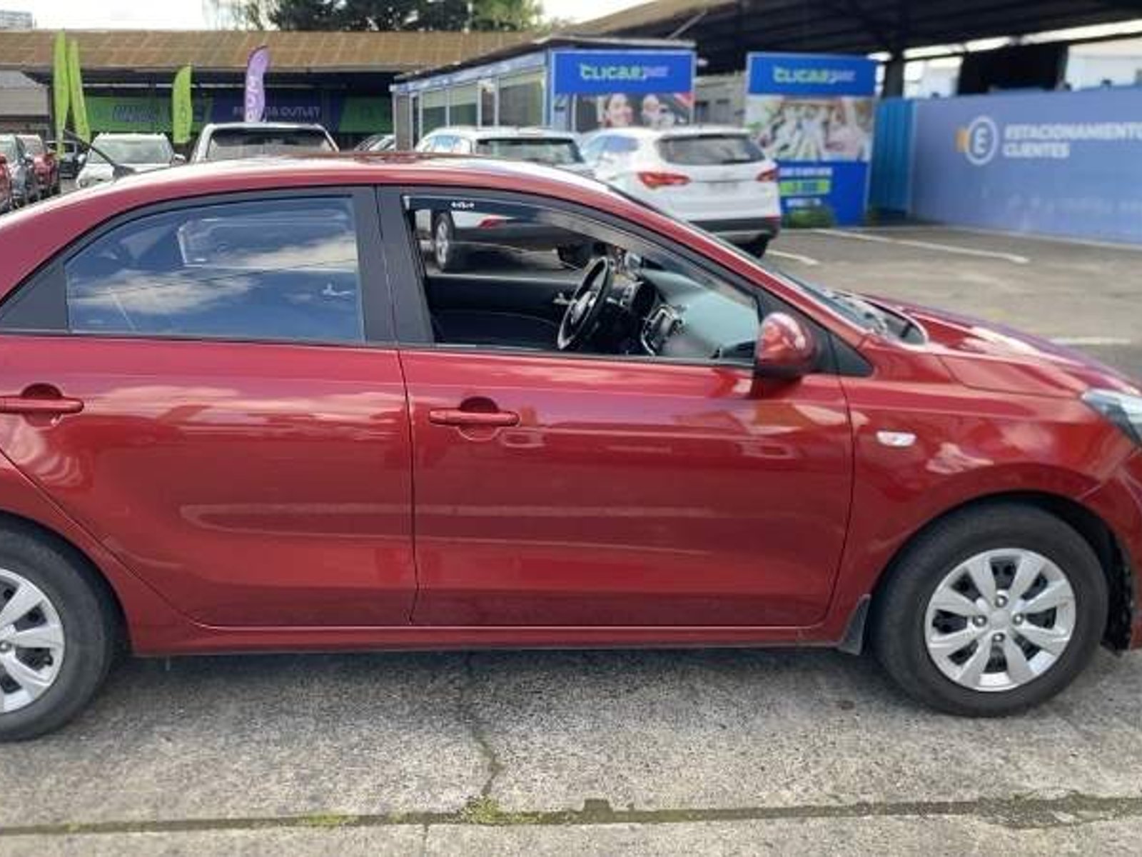 Kia Soluto 1.4 Lx 4x2 Mt 4p 2021 - Foto 2 de 4