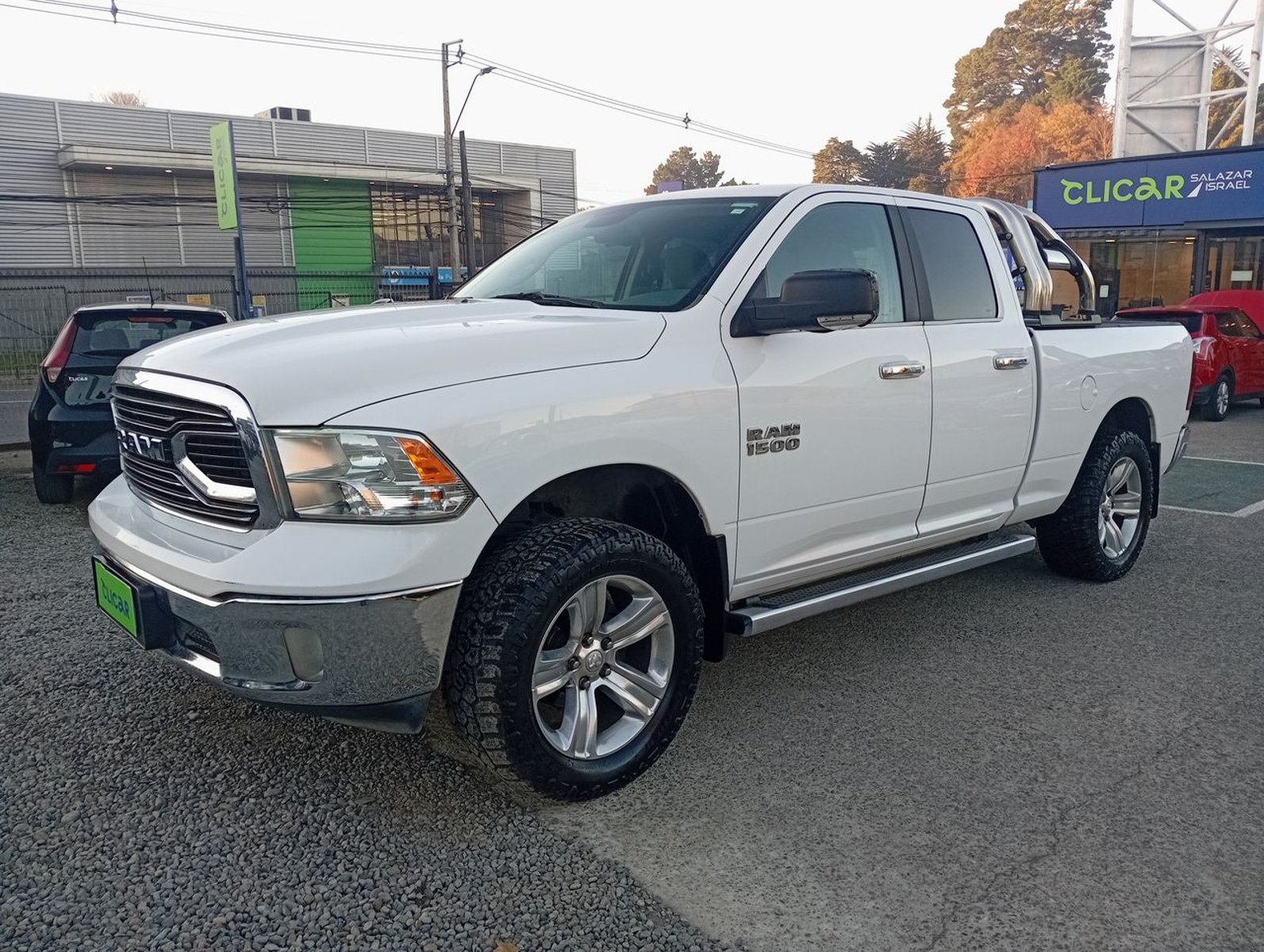 RAM 1500 3.6 Slt 4x4 Quad Cab Dob. Cab. At 4p 2019 - Foto 3 de 8