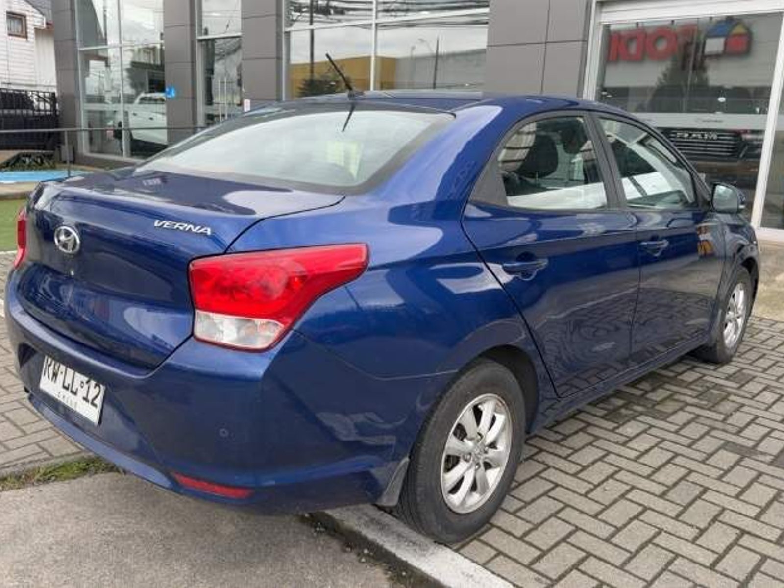 Hyundai Verna 1.4 Cb Plus 4x2 Mt5 4p 2022 - Foto 4 de 5