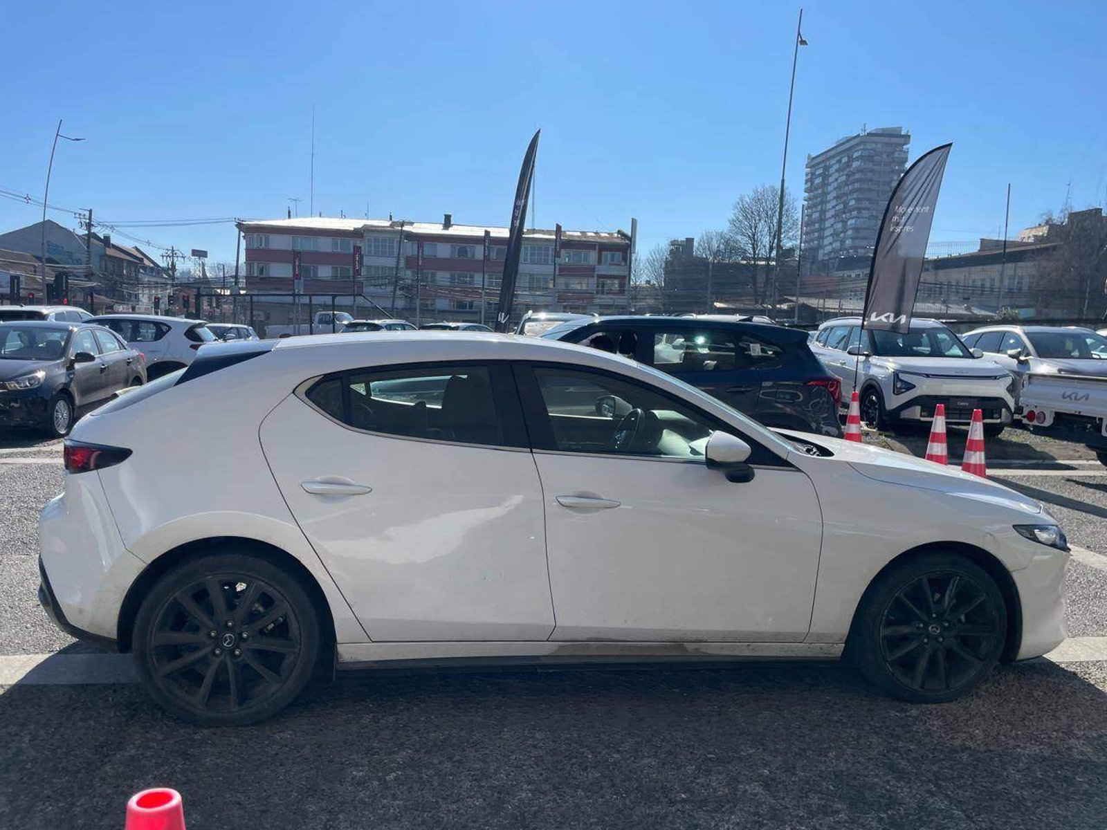 Mazda 3 2.0 S 4x2 Hb 6mt 5p 2021 - Foto 3 de 5