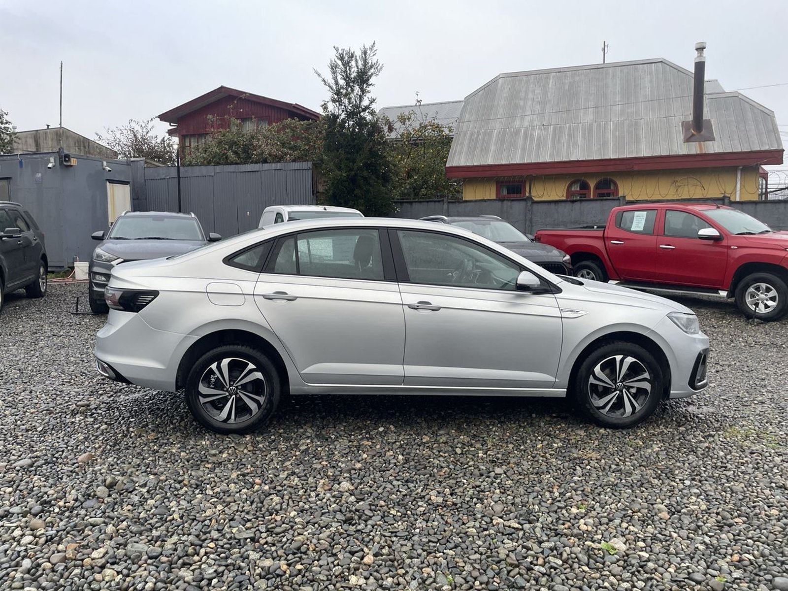 Volkswagen Virtus 1.0 Tsi Comfortline 4x2 At 4p 2025 - Imagen 8 de 8