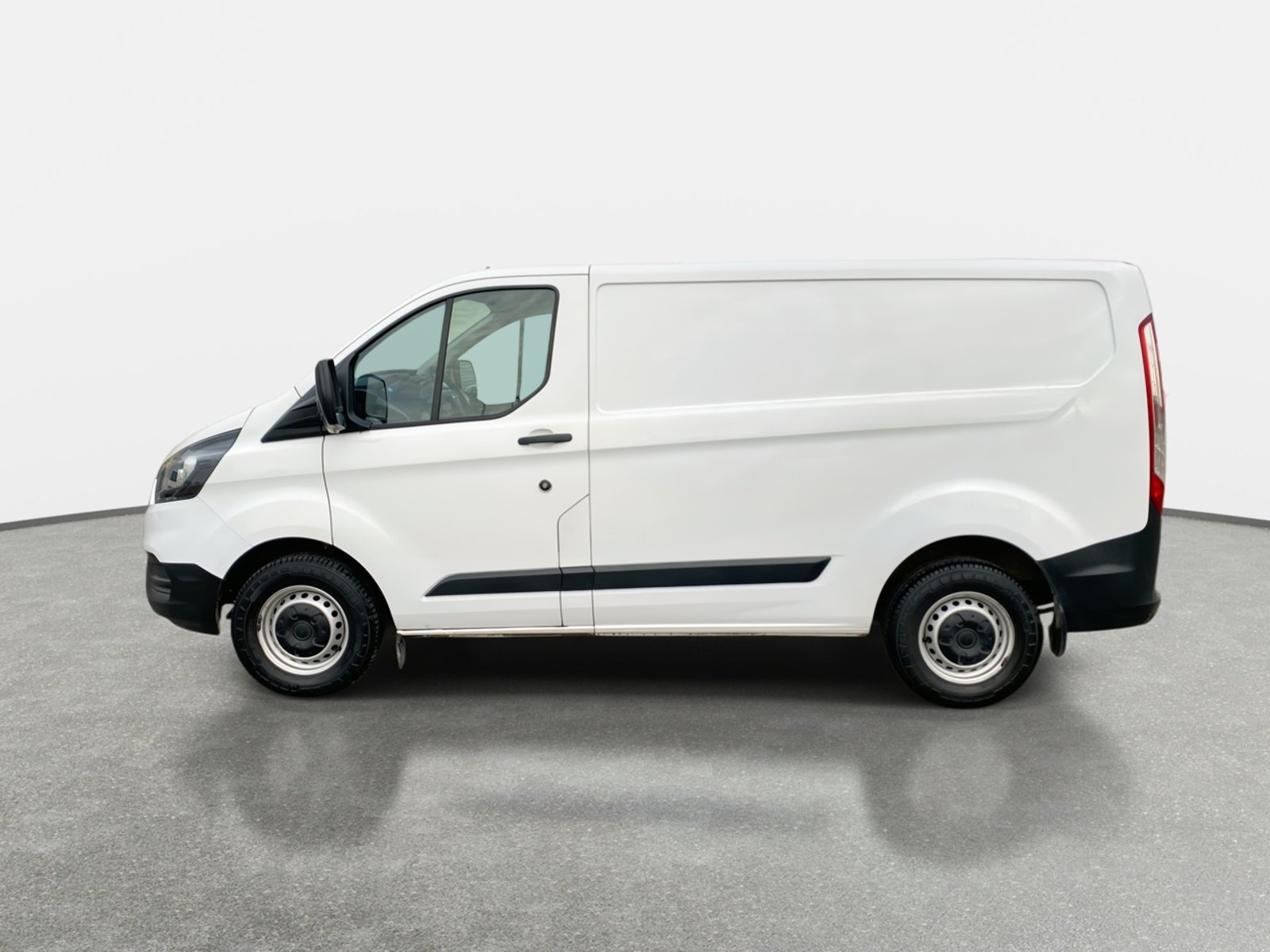 Ford Transit 2.2 Custom Diesel 4x2 Furgon Mt 5p 2022 - Foto 4 de 8