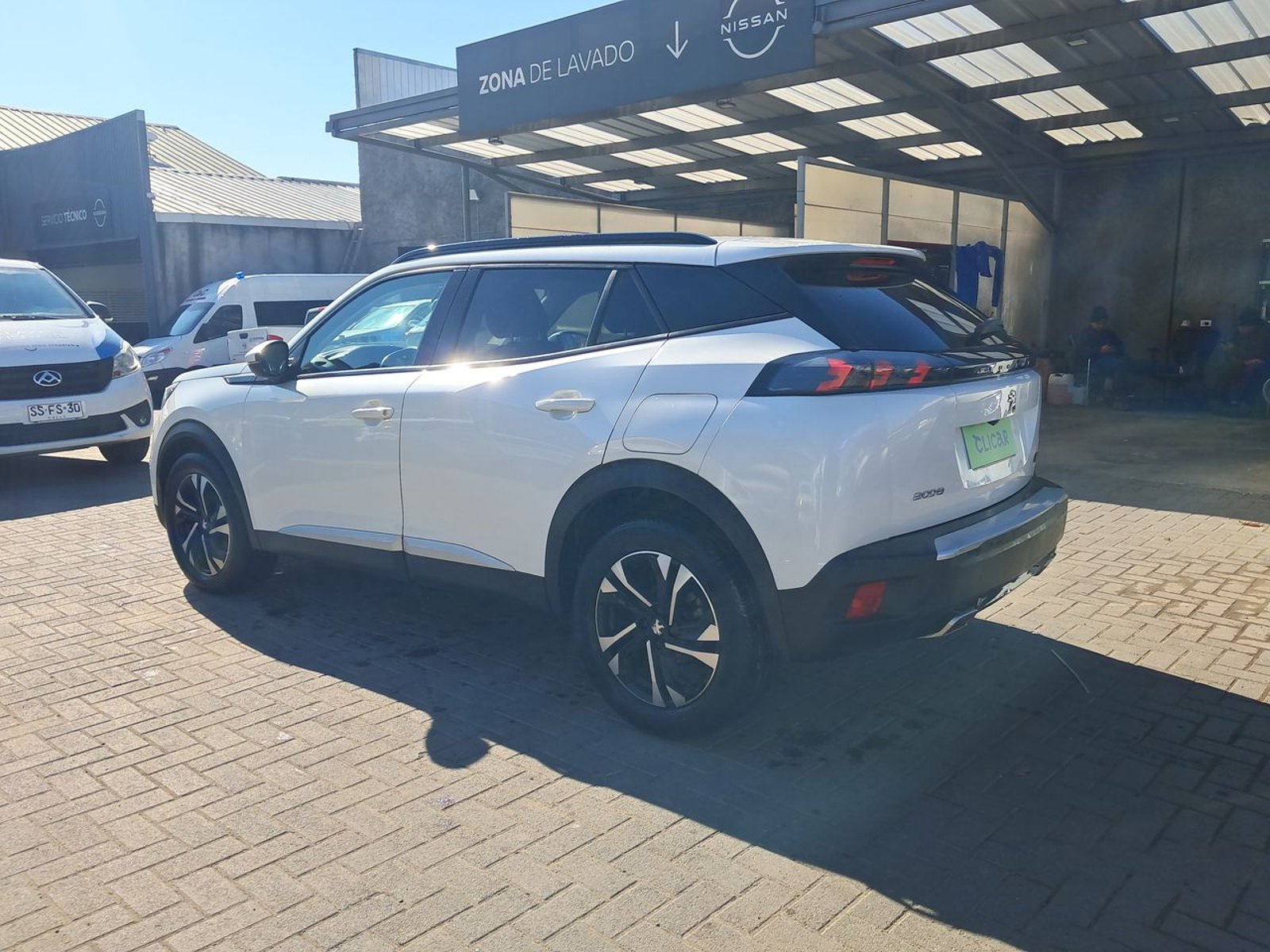 Peugeot 2008 1.2 Allure Puretech 130 4x2 Mt 5p 2022 - Foto 5 de 8
