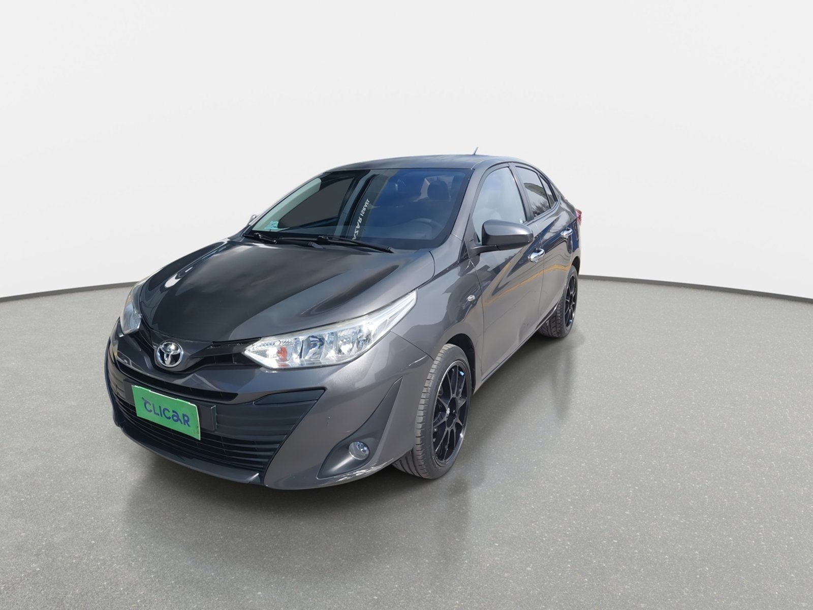 Toyota Yaris 1.5 Gli 4x2 E Mt 4p 2019 - Foto 3 de 8