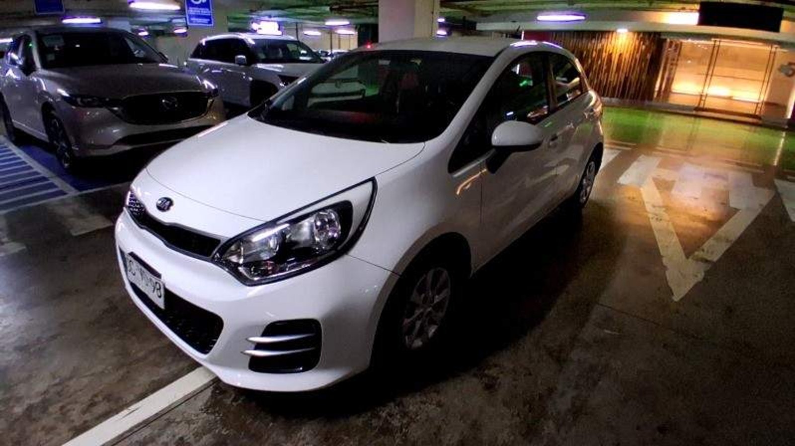 Kia Rio 5 1.4 Ex 4x2 Dab 6mt 5p 2016 - Imagen 6 de 8